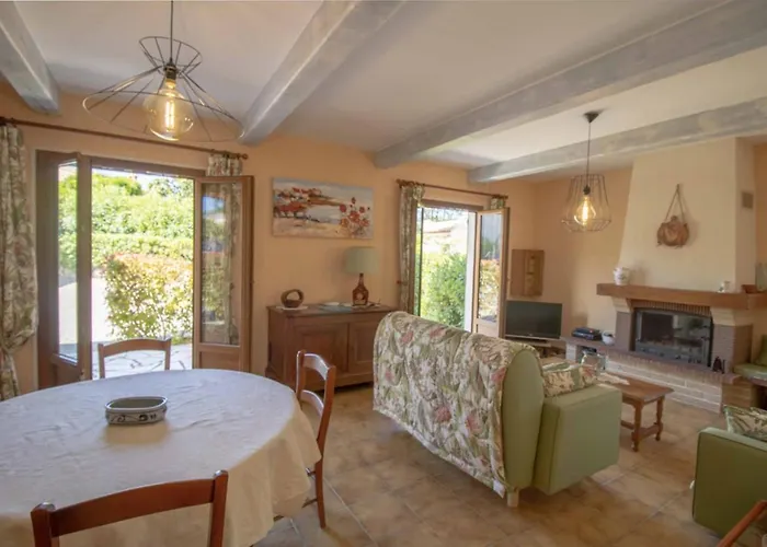 Large Spacious House In Frejus
