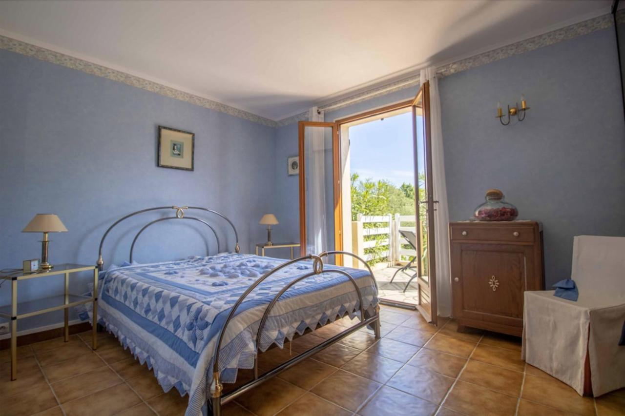 Large Spacious House In Fréjus